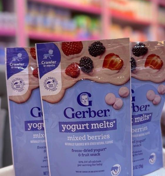 اسنک مخلوط ماست و توت فرنگی تمشک شاه توت گربر Gerber